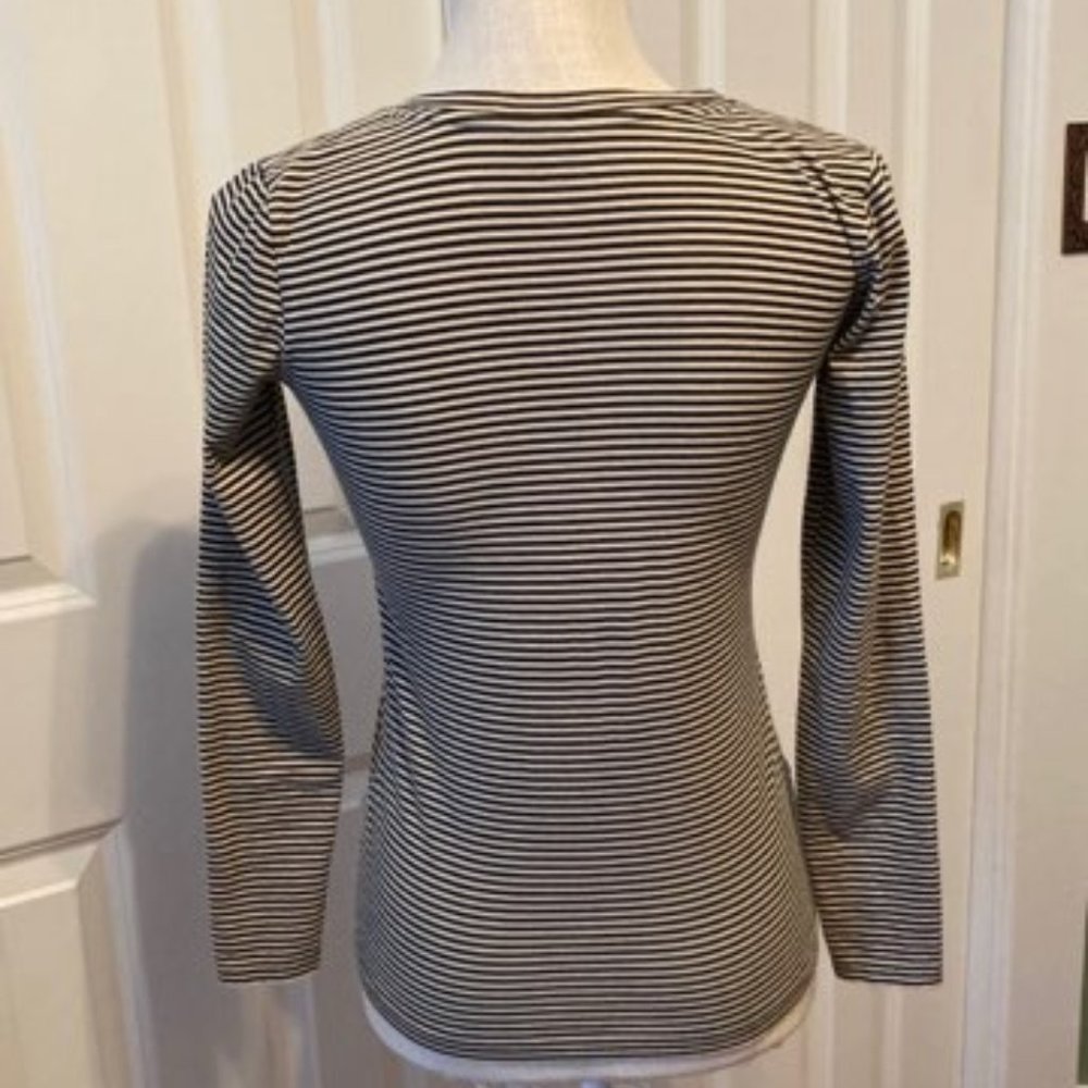Loft Ruffle Front T-Shirt - Picture 5 of 8